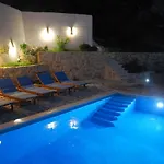 In With Pool Near *
